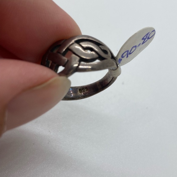 BOGO50 Celtic knot sterling silver ring - Picture 5 of 6
